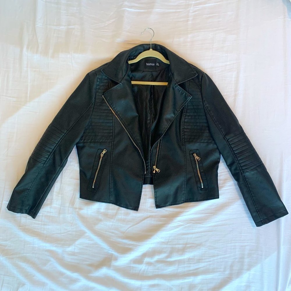 Boohoo Faux Leather Cropped Moto Jacket Women's Plus 18 NWOT